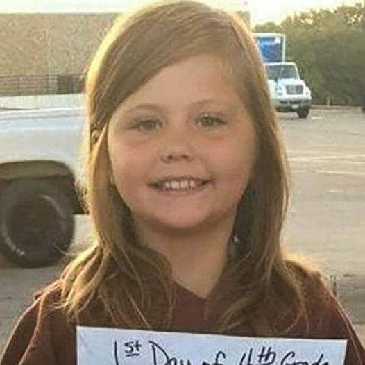 9-year-old dies 10 minutes after posing with note – then police spot tragic mistake